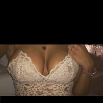 Syriana - Sexanzeigen in Auerbach Profil von Syriana, 31 Jahre, Sexanzeigen in Auerbach (Bayern)